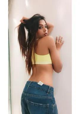 PUNE MALLU AUNTY ESCORTS Karishma - Escort in Pune - Photo 6 of 6