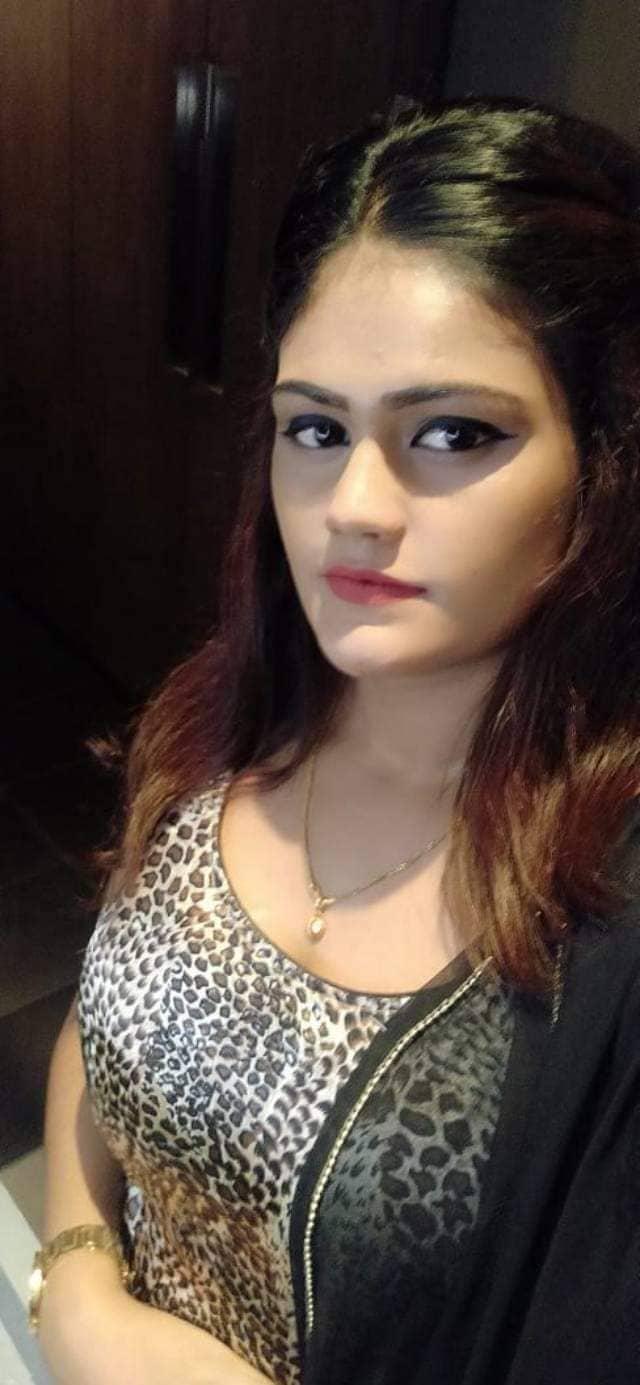 Small Tits Escorts Sanvi - Escort in Pune - Photo 1 of 6